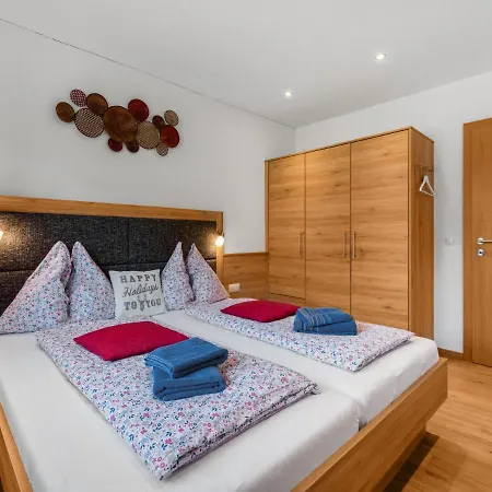 Mooslehen-1 By Interhome * Schattberg